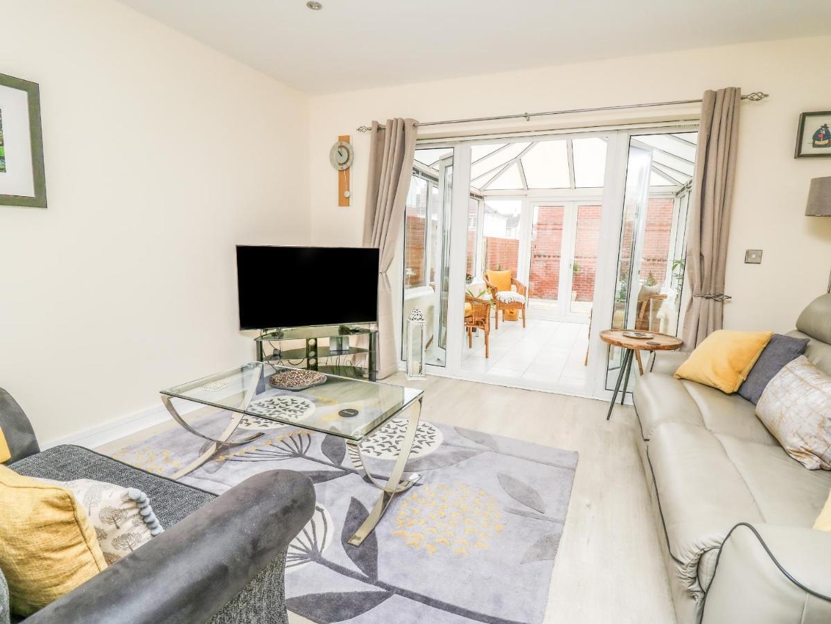 6 Erwr Brenhinoedd Villa Ammanford Exterior foto