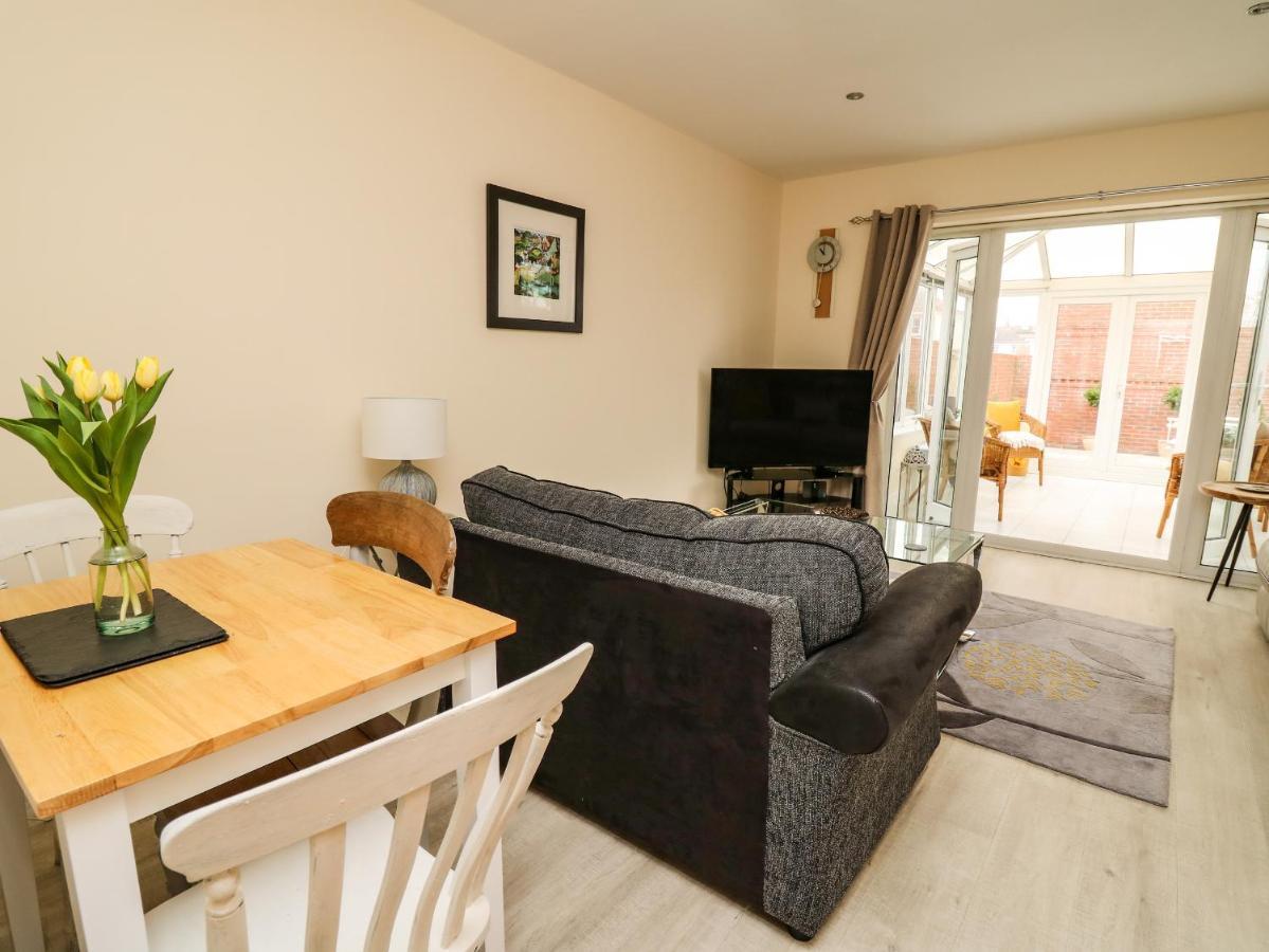 6 Erwr Brenhinoedd Villa Ammanford Exterior foto