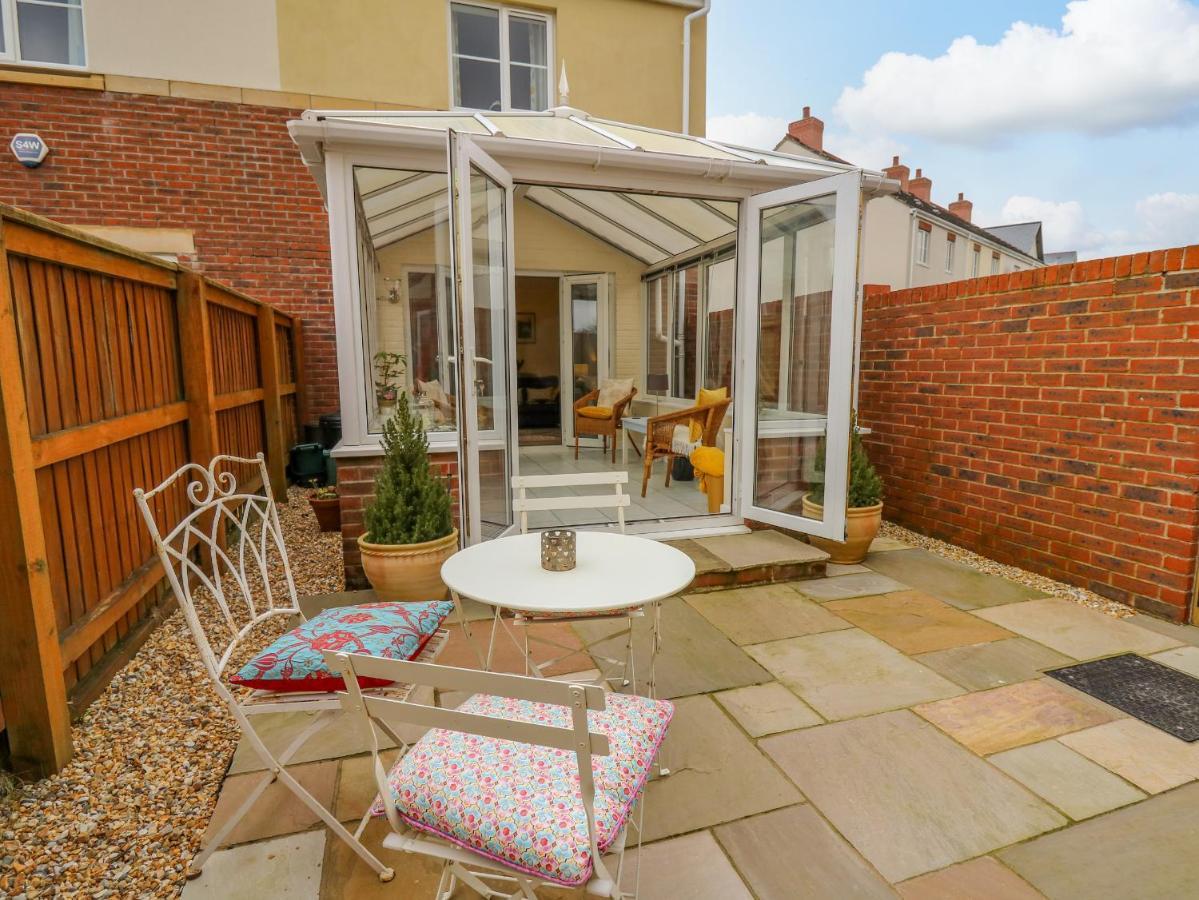 6 Erwr Brenhinoedd Villa Ammanford Exterior foto